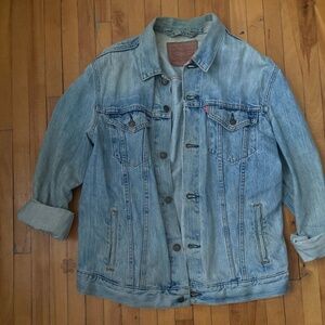 Levi's trucker jeans jacket in LIGHT BLUE